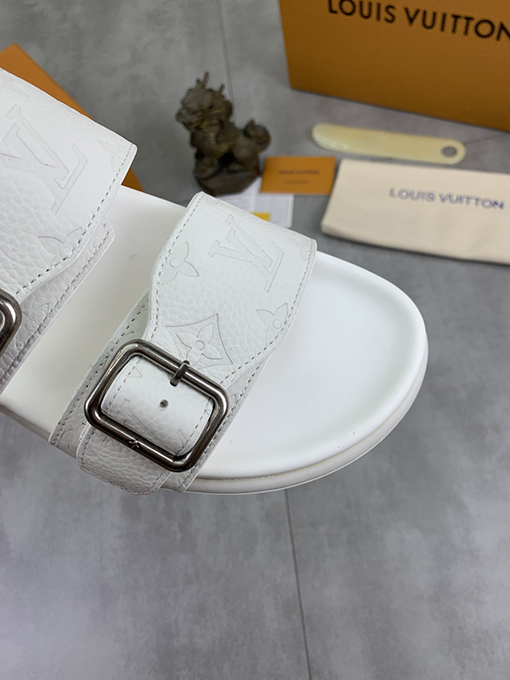 ルイヴィトン LV 新しい水染め牛里シリーズスリッパ