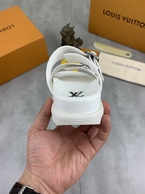 ルイヴィトン LV 新しい水染め牛里シリーズスリッパ