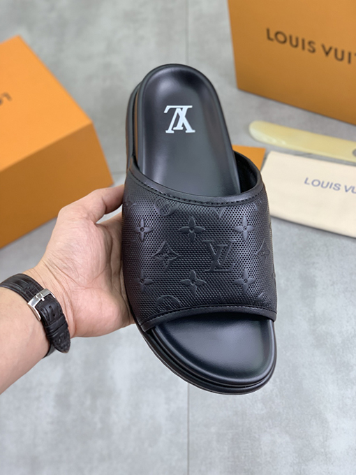 ルイヴィトンスーパーコピー LV 新しい水染め牛のスリッパ