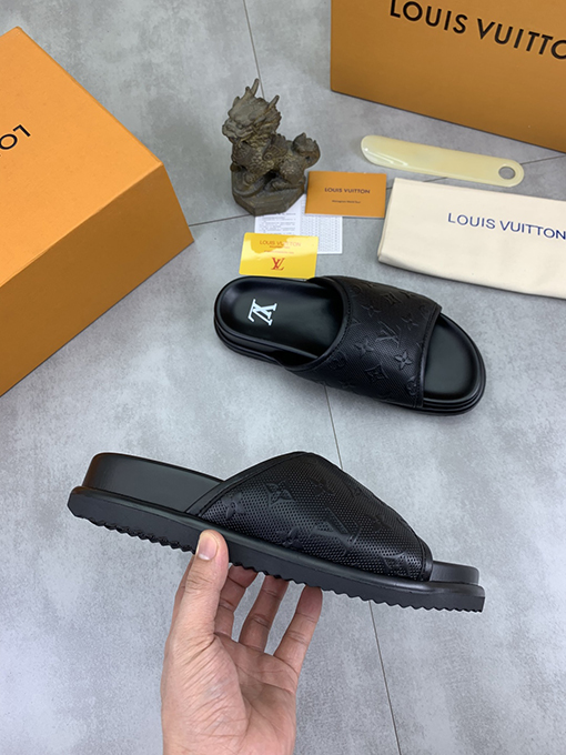 ルイヴィトンスーパーコピー LV 新しい水染め牛のスリッパ