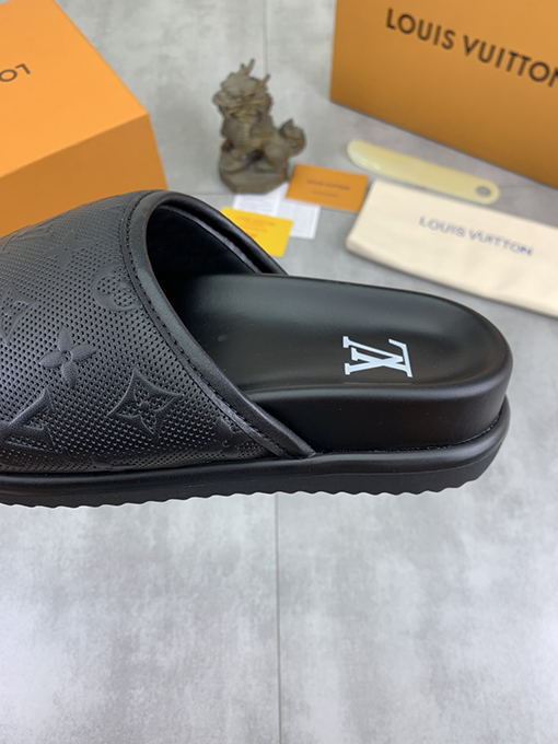 ルイヴィトンスーパーコピー LV 新しい水染め牛のスリッパ