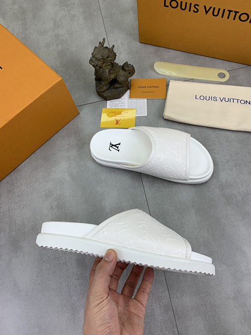 ルイヴィトンスーパーコピー LV 新しい水染め牛のスリッパ