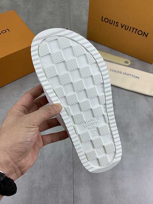 ルイヴィトンスーパーコピー LV 新しい水染め牛のスリッパ