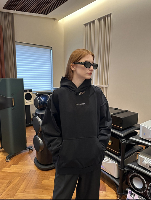 バレンシアガ Balenciaga ホットドリル穴フード付きパーカー