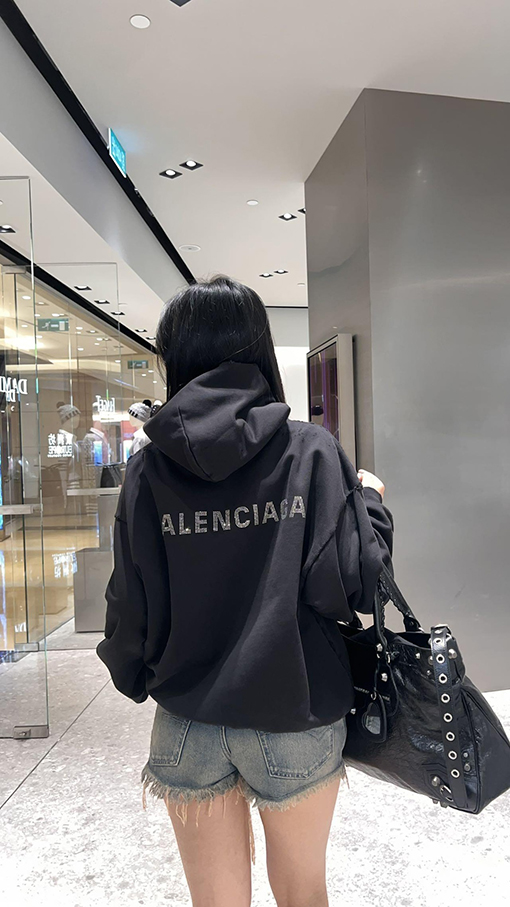 バレンシアガ Balenciaga ホットドリル穴フード付きパーカー