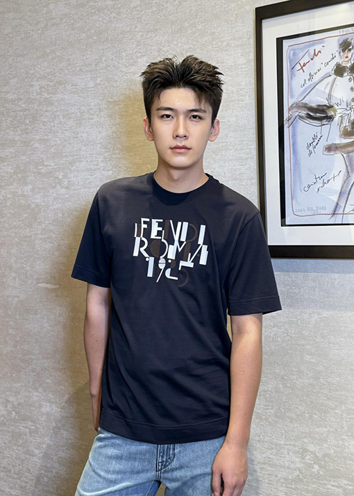 フェンディ FENDI Roma 1925 アルファベットプリント刺繍半袖Tシャツ
