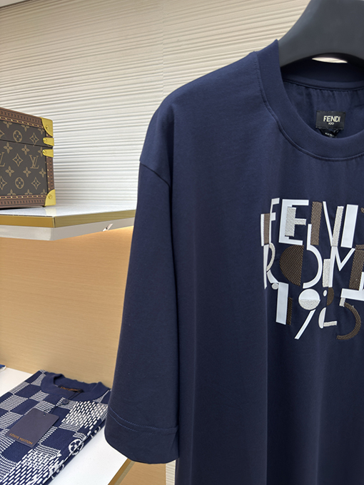 フェンディ FENDI Roma 1925 アルファベットプリント刺繍半袖Tシャツ