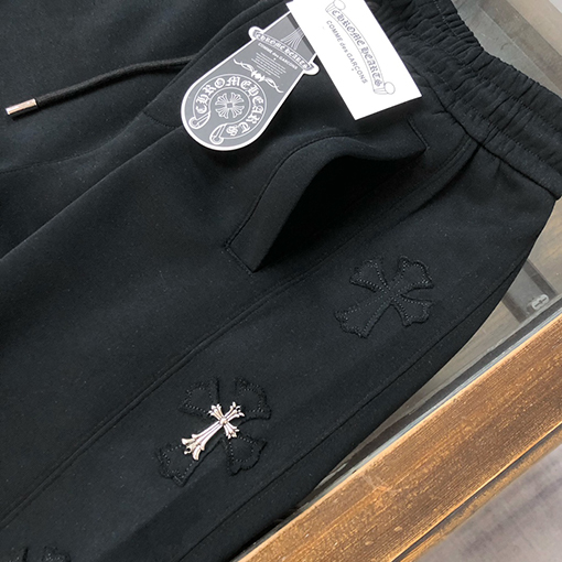 クロムハーツ 繊細な刺繍ステッカーストレートパンツ