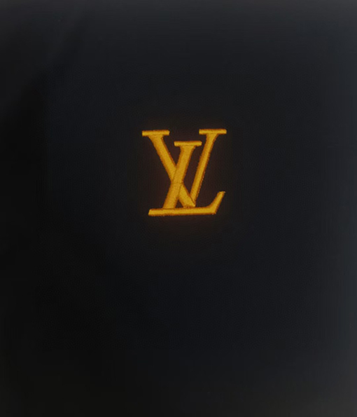ルイヴィトンコピー 胸のクラシック LV ロゴ刺繍ロゴフード付きパーカー