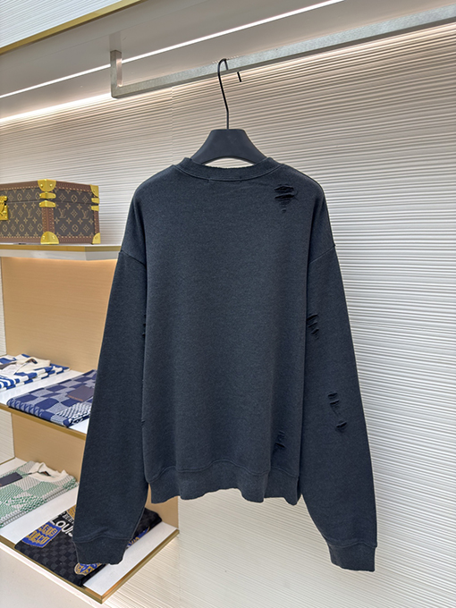アクネストゥディオズ Acne Studios 胸に穴が開いた古いロゴのスウェットシャツ