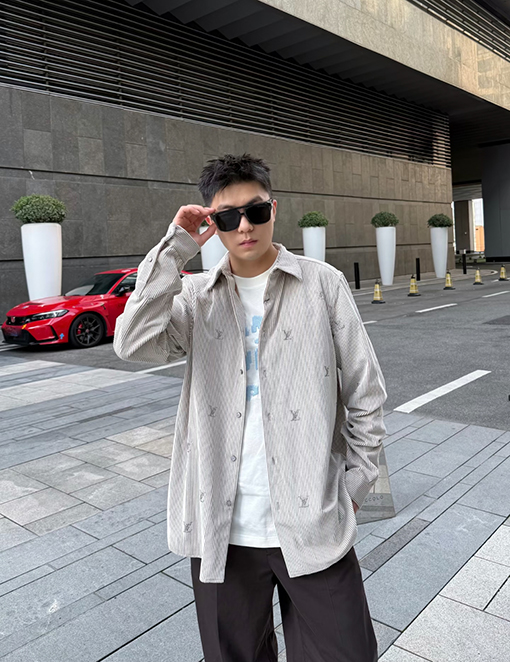 ルイヴィトンスーパーコピー LV コーデュロイのホットシャツ