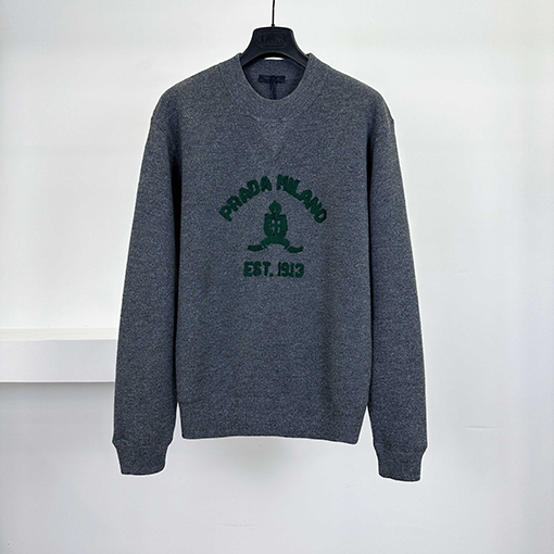 プラダスーパーコピー チェーン文字刺繍クルーネックセーター