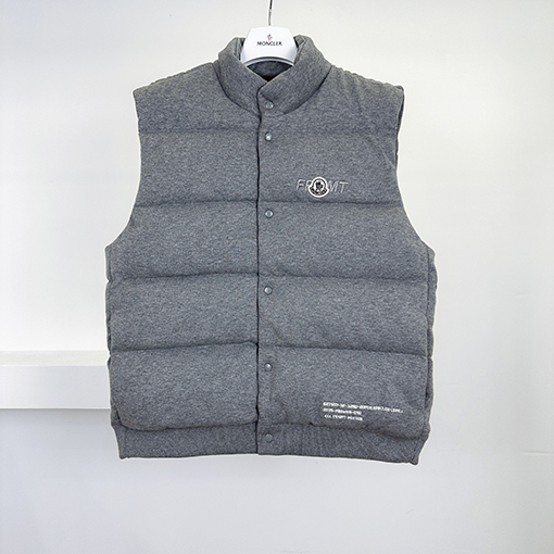 モンクレール Fragment Design 秋冬コラボダウンベスト