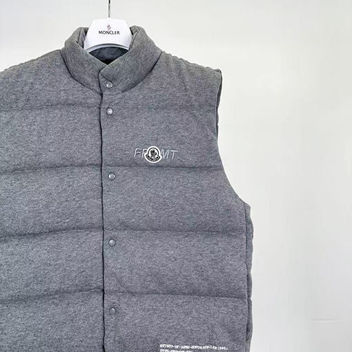 モンクレール Fragment Design 秋冬コラボダウンベスト