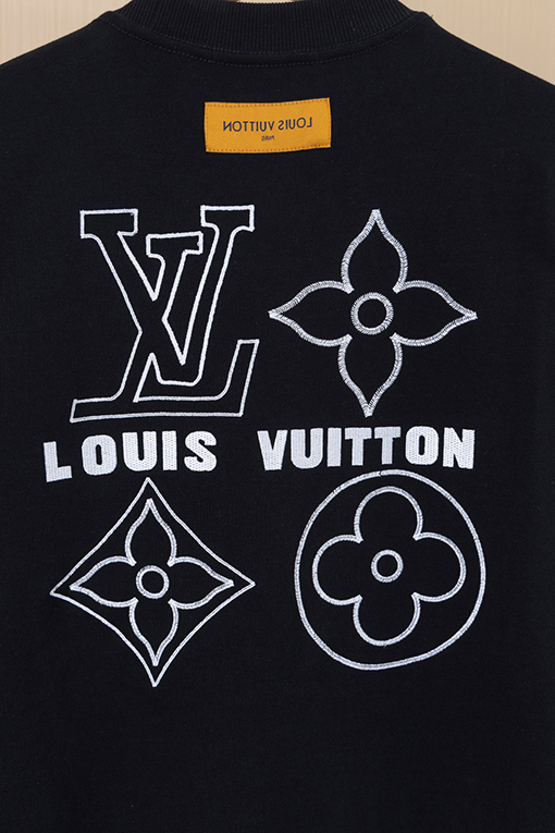 ルイヴィトン LV 背中に小さなロゴの刺繍ラウンドネックのスパーカー