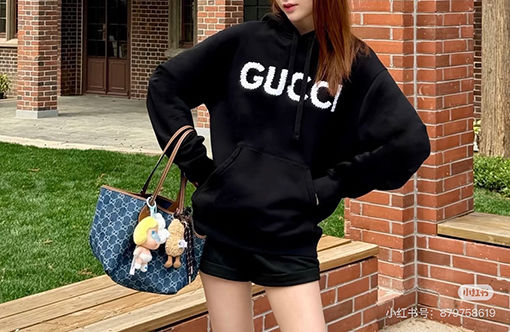 グッチコピー GUCCI 新しいフード付きスパーカー