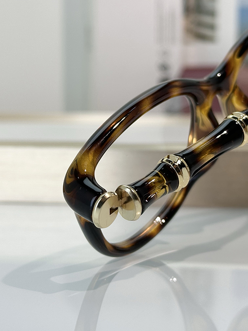 グッチ クラシックな竹のディテールサングラス GG2062SA