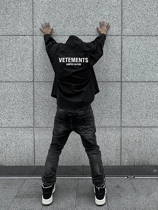 ヴェトモン VETEMENTS 新しい厚手の長繊維コットンシャツ