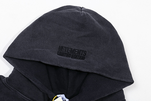 ヴェトモン VETEMENTS デジタルダイレクトプリントの高級フード付きスパーカー