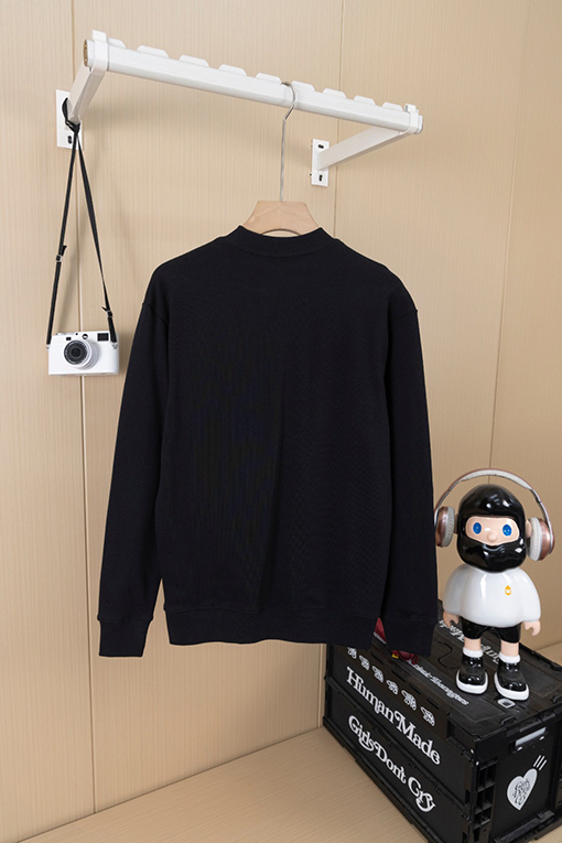 プラダコピー PRADA ネックレスパッチ アイアンロゴ 刺繍 クルーネックスパーカー