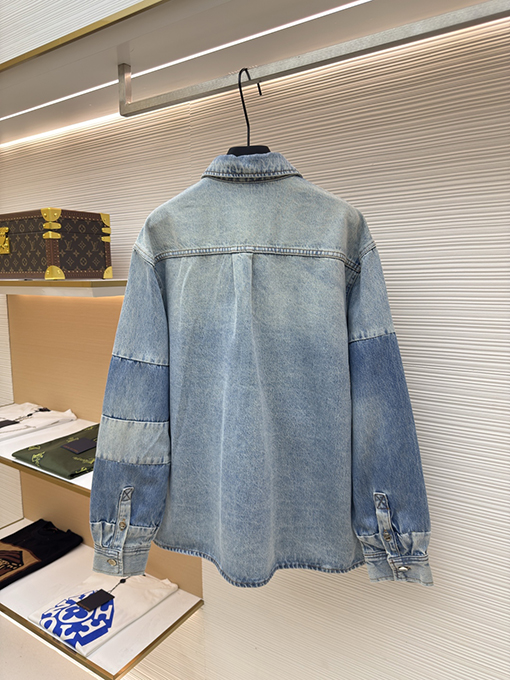 グッチ ウォッシュエンボスデニムジャケット