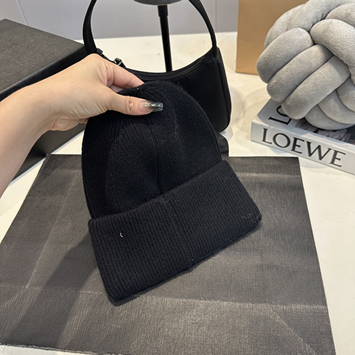 クロムハーツスーパーコピー 新しい重工業な刺繍のールキャップ