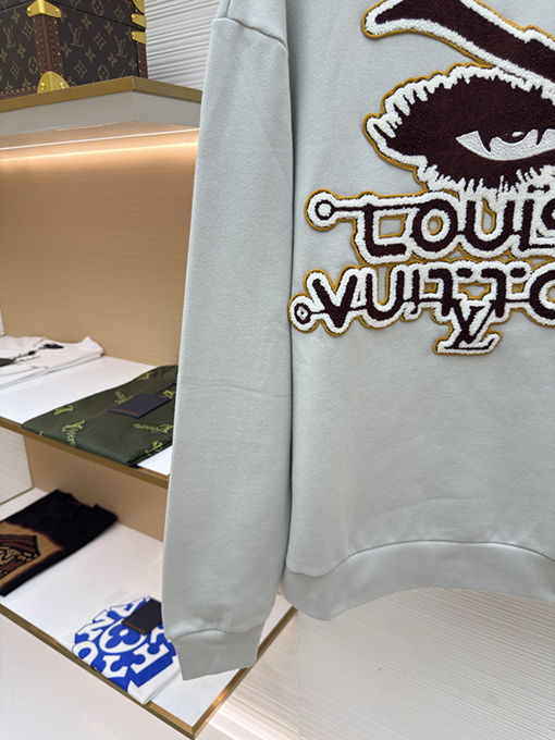 ルイヴィトン 目を引くウール刺繍のラウンドネックスパーカー