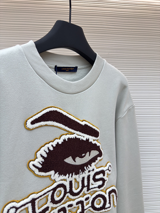 ルイヴィトン 目を引くウール刺繍のラウンドネックスパーカー