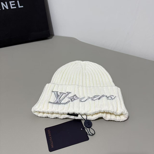 ルイヴィトン LV 刺繍ロゴニットキャップ