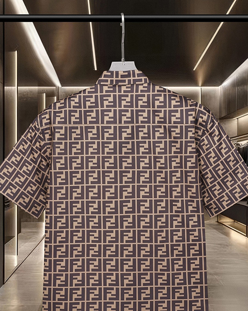 フェンディ ダブルFFロゴのデジタルプリント半袖シャツ