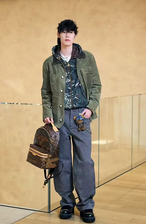 ルイヴィトン Nigo コラボレーションオーバーオールパンツ