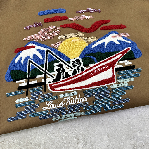 ルイヴィトンスーパーコピー コラボレーションの刺繍入りワークジャケット
