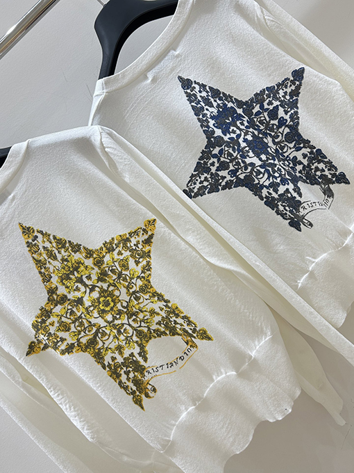 ディオール リトルビー刺繍とCDロゴが入ったVネックカーディガン