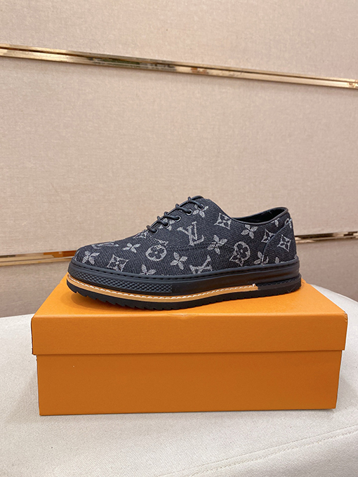 ルイヴィトン LV 新しいカウンターローファー