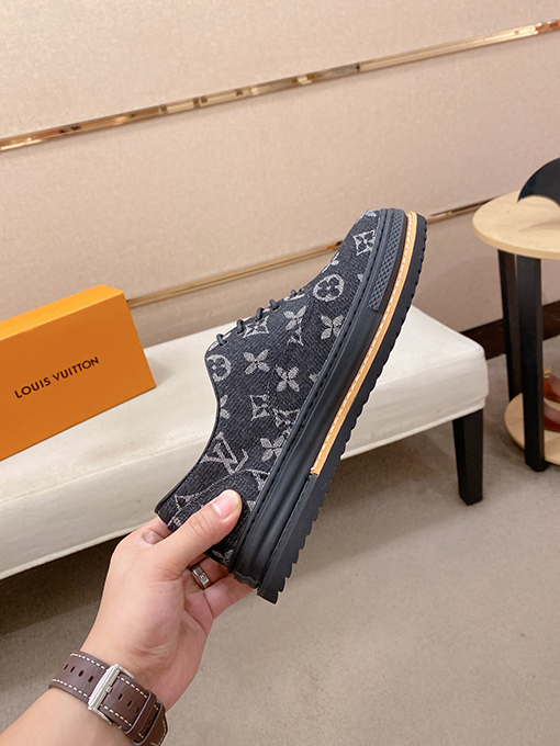 ルイヴィトン LV 新しいカウンターローファー