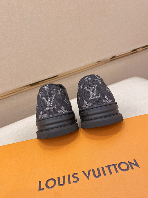 ルイヴィトン LV 新しいカウンターローファー