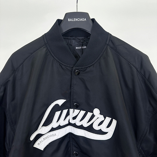 バレンシアガ LUXURY セレブスタイルのベースボールジャケット