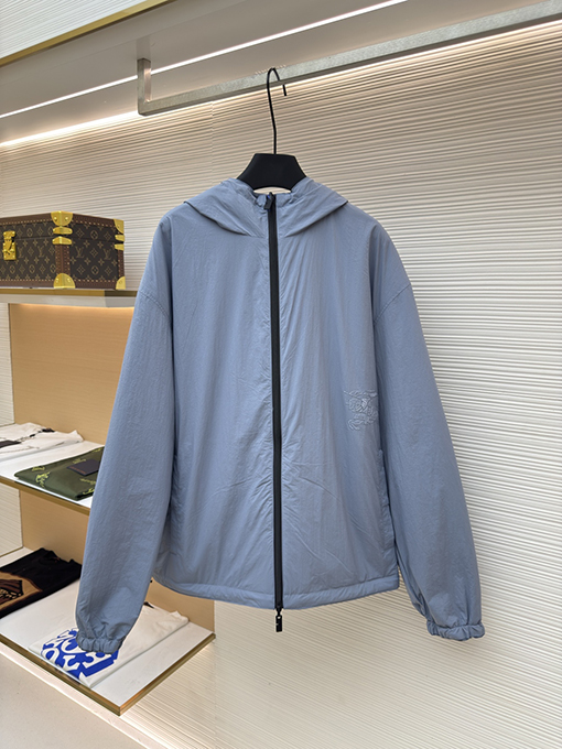 バーバリー ブルーの斜めチェック刺繍リバーシブルジャケット