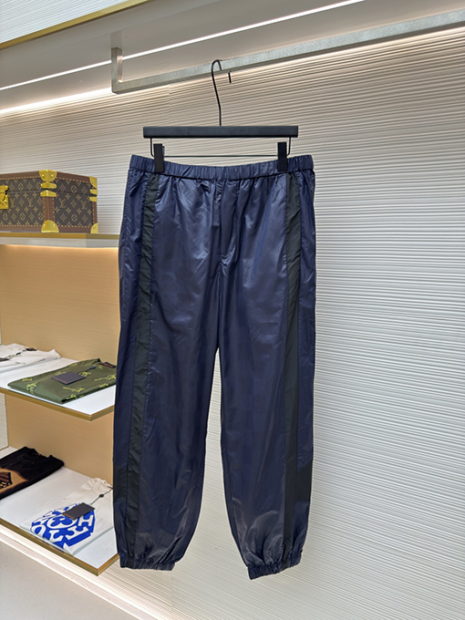ルイヴィトン ダークチェッカーボードのトラックパンツ