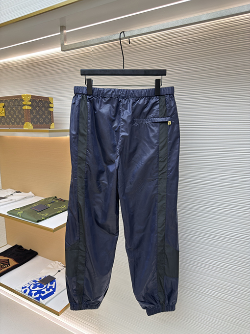 ルイヴィトン ダークチェッカーボードのトラックパンツ