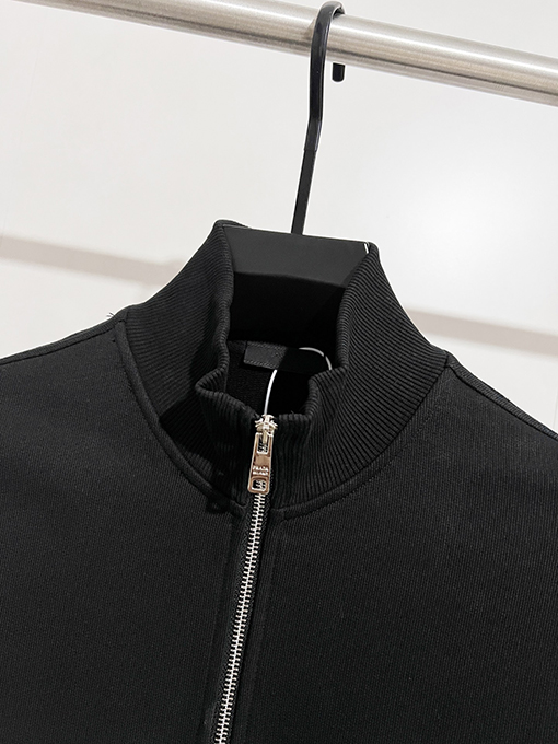 プラダ PRADA クラシックなバック刺繍のサンディングフリースジャケット