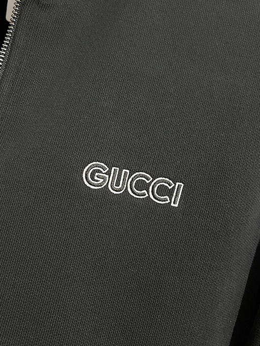 グッチスーパーコピー GUCCI クラシックな刺繍入りフリース厚手ジャケット