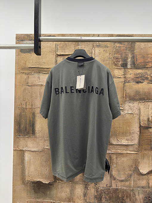 バレンシアガコピー おしゃれな二重リバーシブル半袖Tシャツ