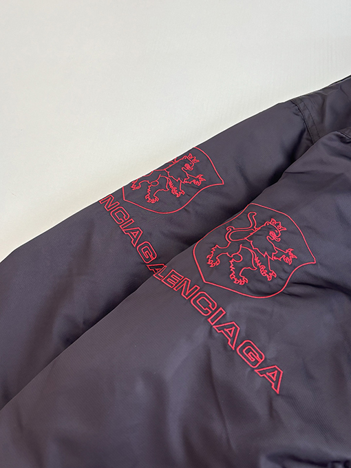 バレンシアガ LION CLUB マンチェスター・ユナイテッドのフライトキルティングジャケット