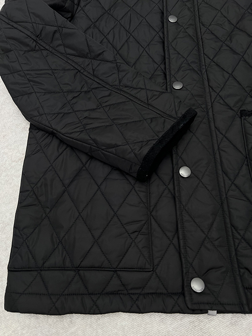 バーバリーコピー 新しいキルティングナイロンバーンジャケット