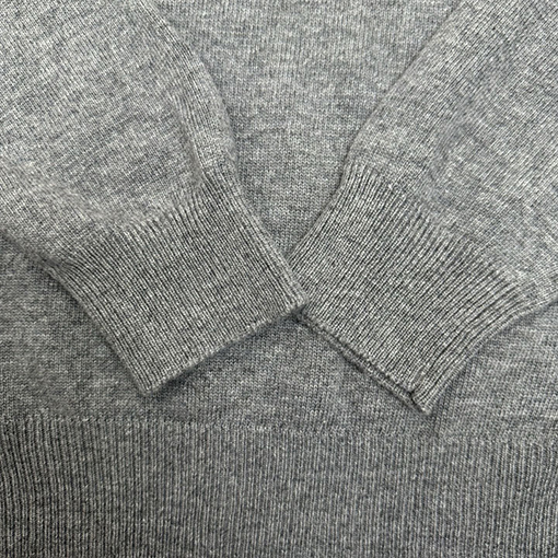 バーバリー 刺繍入りハーフジップタートルネックセーター