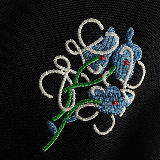 ロエベ クラシックなレタートーテム刺繍スパーカー