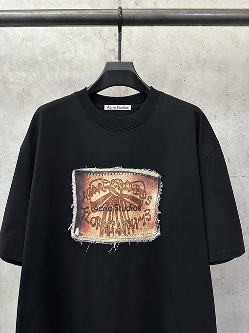 アクネストゥディオズ マイクロロゴレトロバタフライプリントパッチ半袖Tシャツ