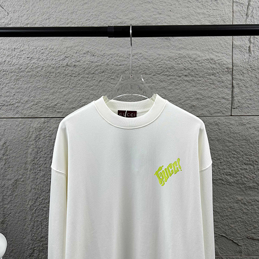グッチコピー 胸にダブルGの刺繍がされたスパーカー