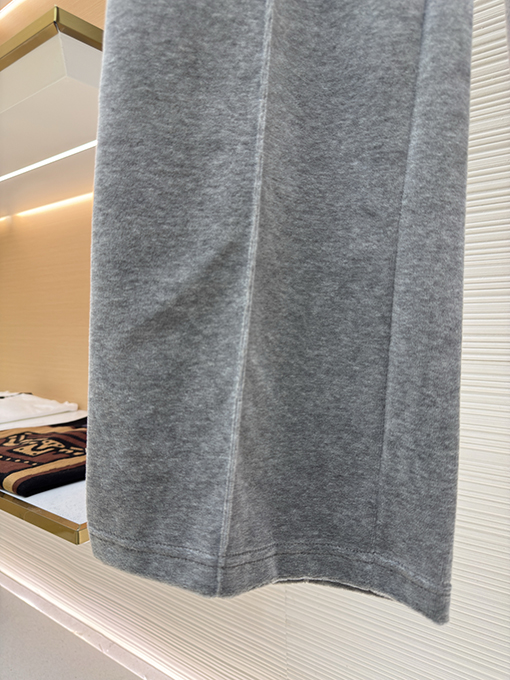 セリーヌ 凱旋門刺繍りカジュアルパンツ